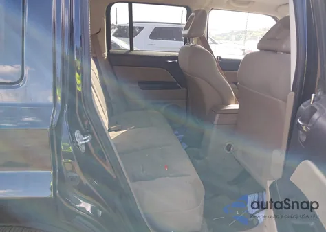 2009 Jeep Patriot Sport z USA, uszkodzony, nr VIN 1J4FF28B89D186896